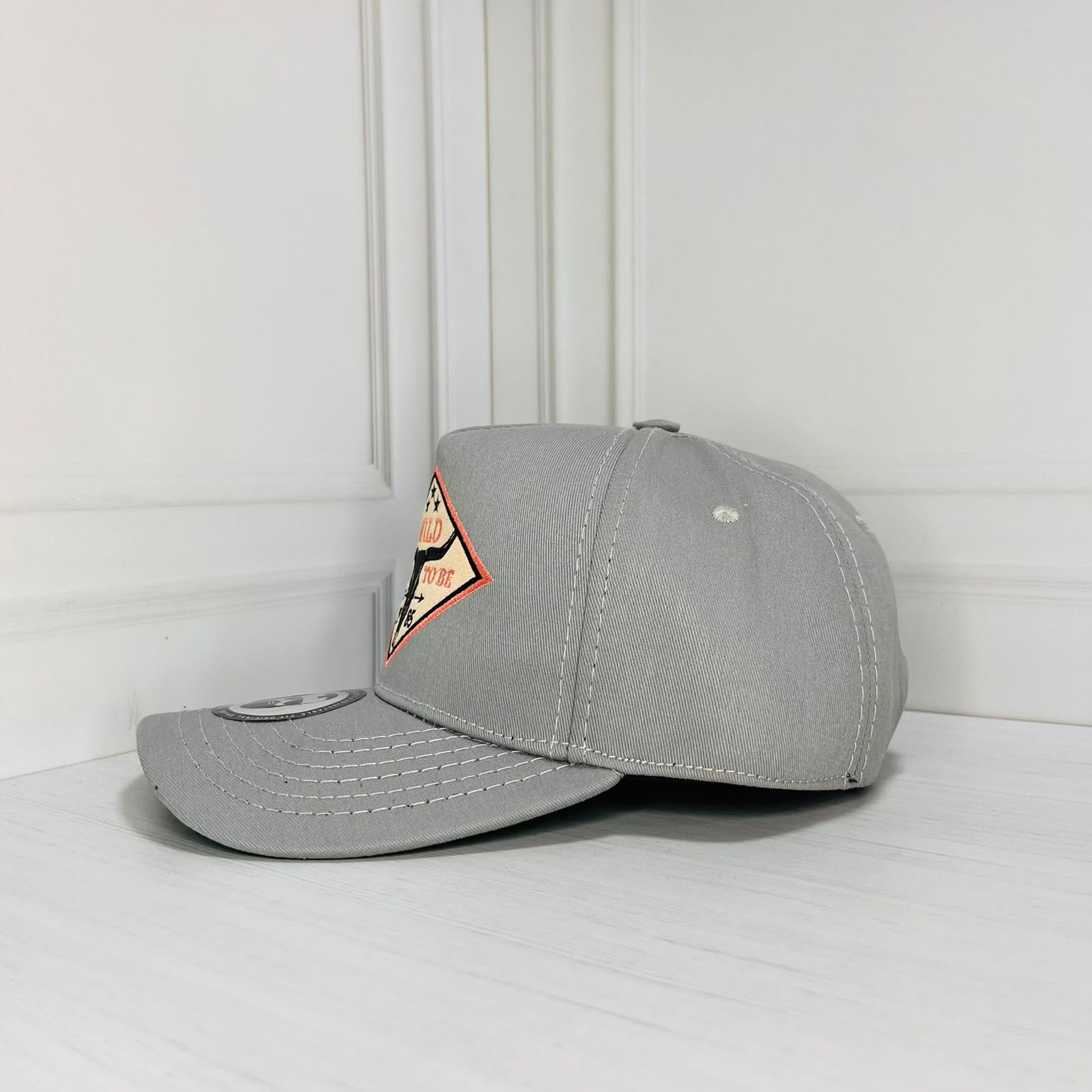 Gorra Wild Born To Be Gris