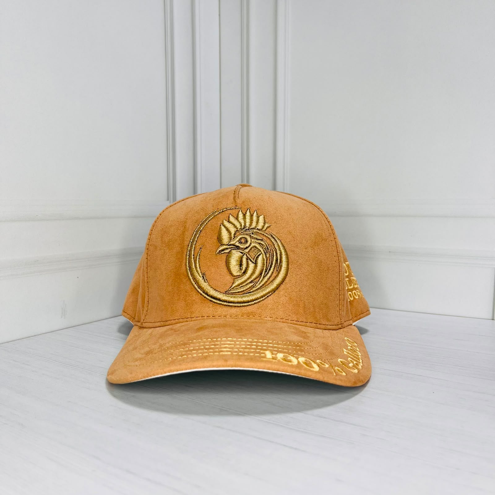Gorra Rooster Camel Suede